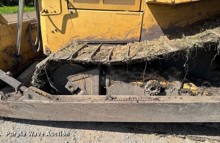 image for item DU9342 1986 Caterpillar D6H Series II dozer
