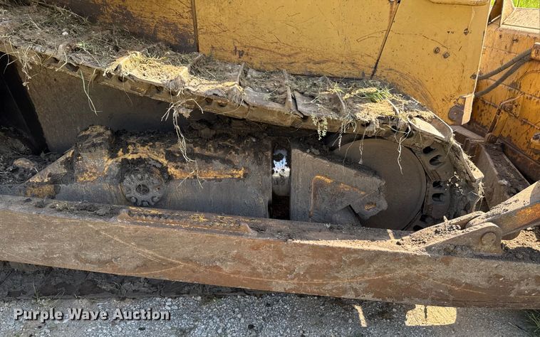 image for item DU9342 1986 Caterpillar D6H Series II dozer