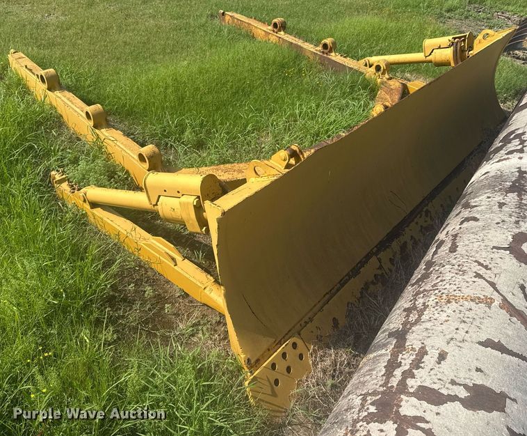 image for item DU9344 13' W dozer blade