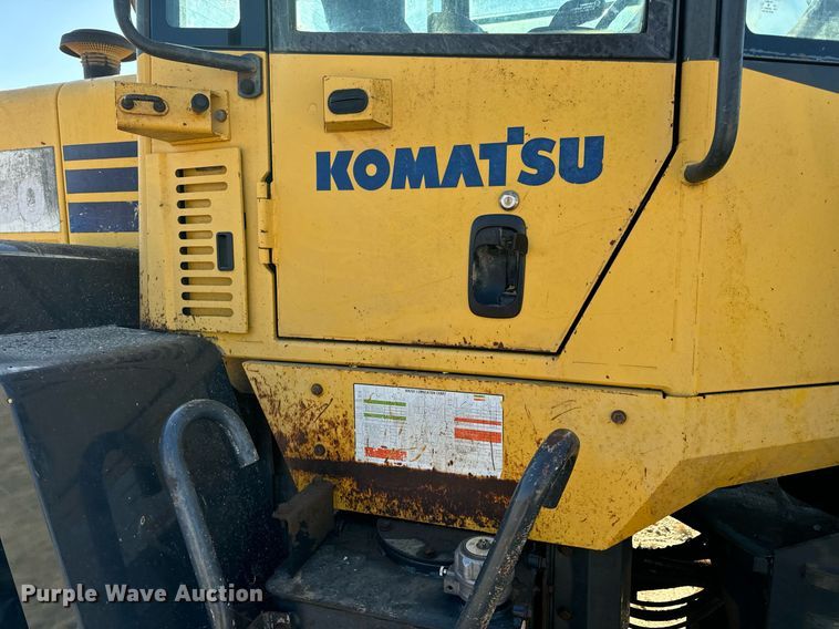 image for item DV1766 2004 Komatsu WA250-5 wheel loader