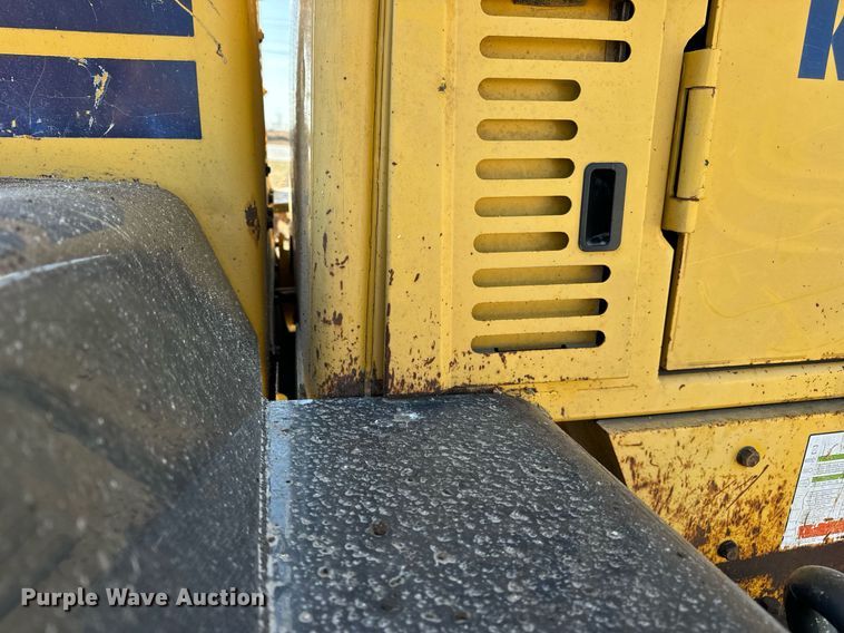 image for item DV1766 2004 Komatsu WA250-5 wheel loader