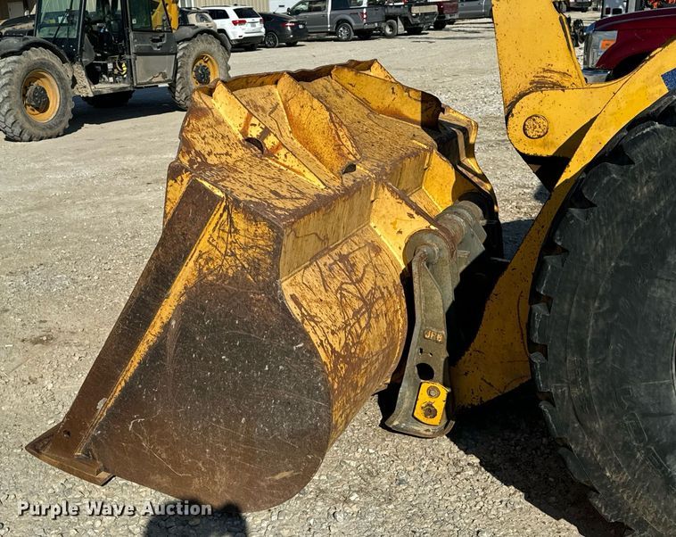 image for item DV1766 2004 Komatsu WA250-5 wheel loader