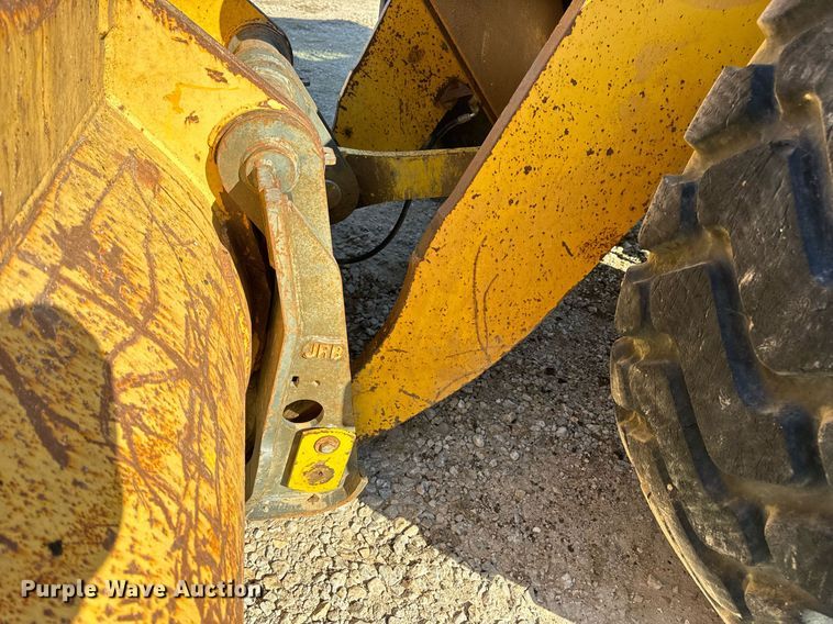 image for item DV1766 2004 Komatsu WA250-5 wheel loader