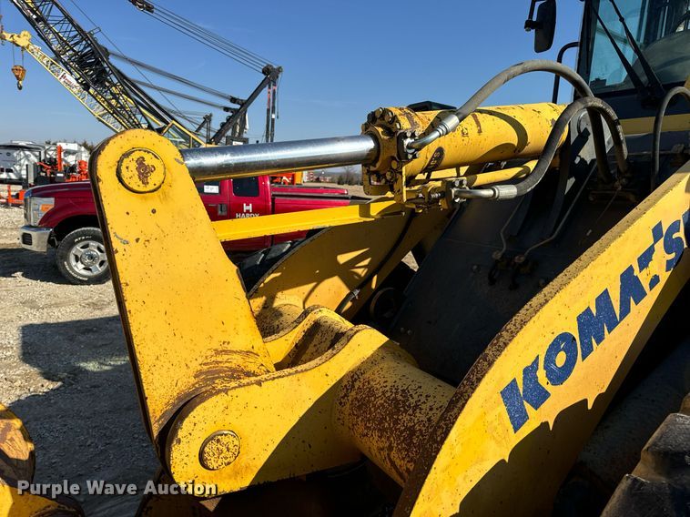 image for item DV1766 2004 Komatsu WA250-5 wheel loader