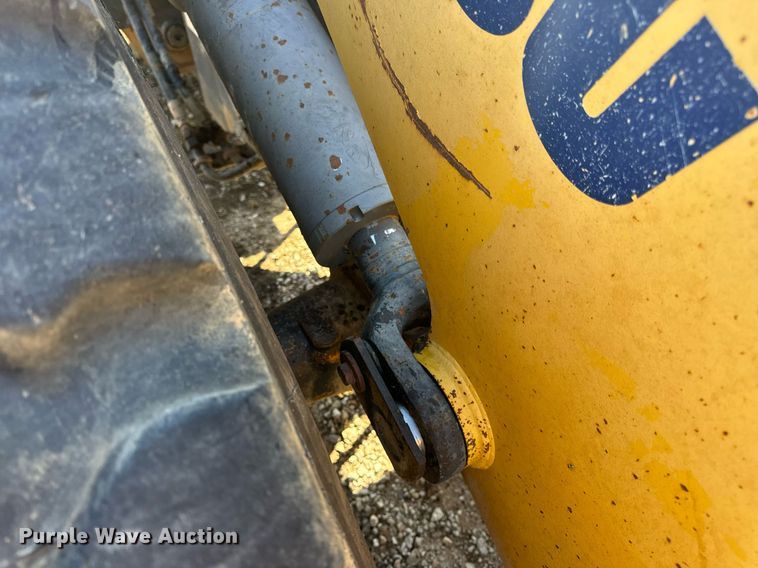 image for item DV1766 2004 Komatsu WA250-5 wheel loader