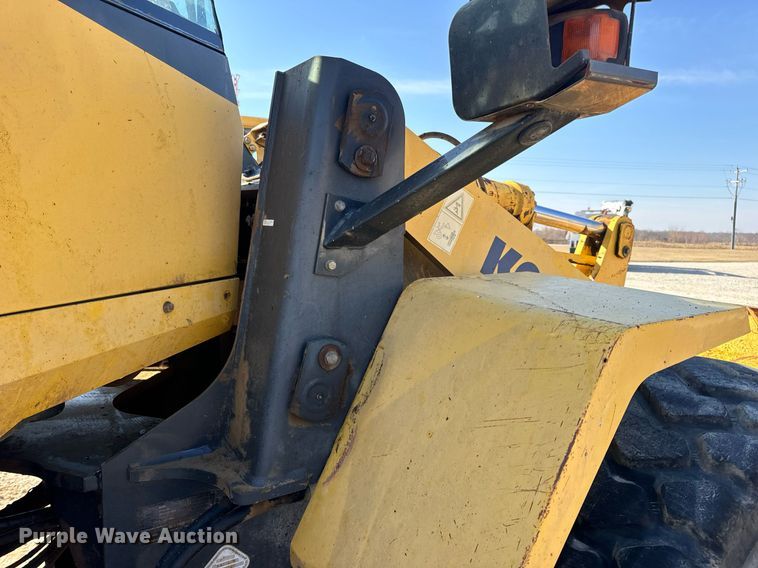 image for item DV1766 2004 Komatsu WA250-5 wheel loader