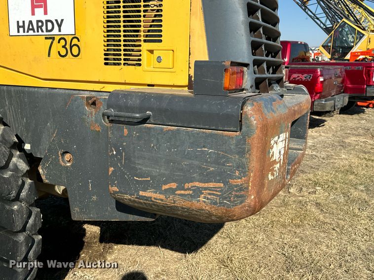 image for item DV1766 2004 Komatsu WA250-5 wheel loader