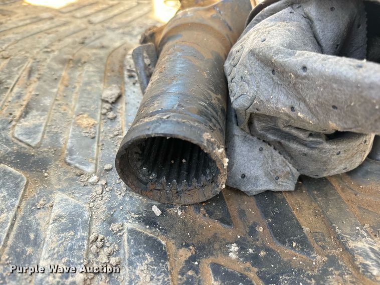 image for item DV1766 2004 Komatsu WA250-5 wheel loader