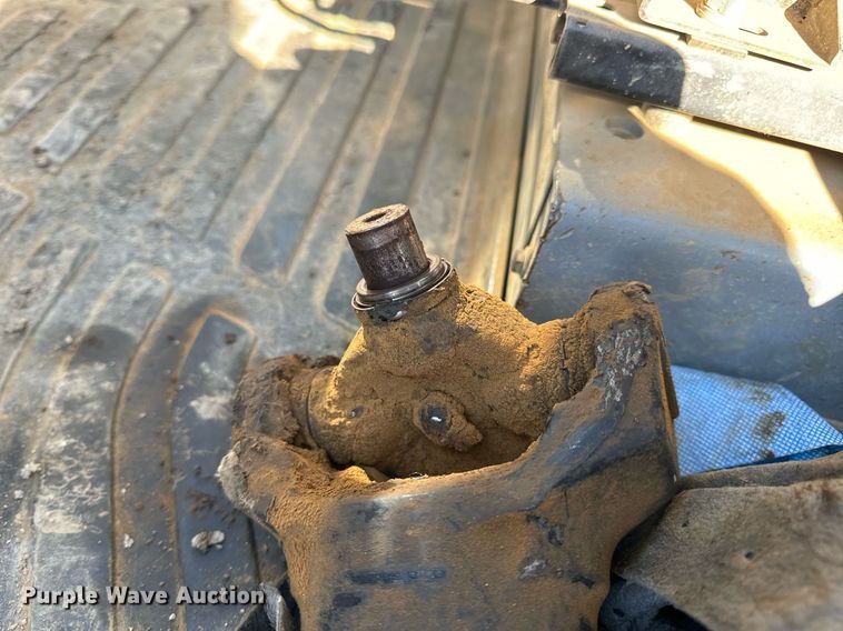 image for item DV1766 2004 Komatsu WA250-5 wheel loader
