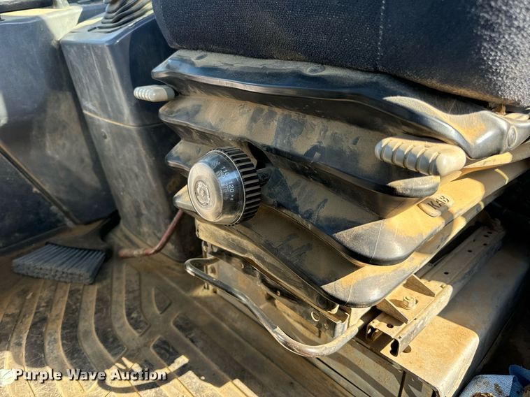 image for item DV1766 2004 Komatsu WA250-5 wheel loader