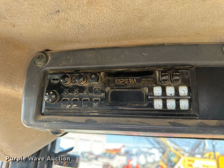 image for item DV1766 2004 Komatsu WA250-5 wheel loader