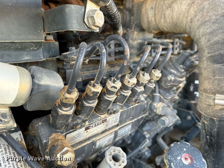 image for item DV1766 2004 Komatsu WA250-5 wheel loader