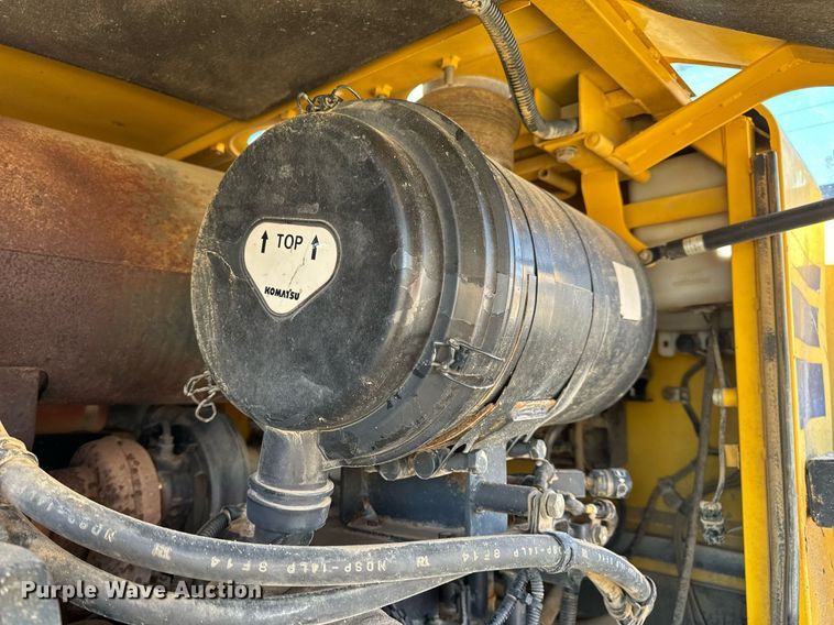 image for item DV1766 2004 Komatsu WA250-5 wheel loader