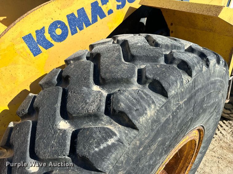 image for item DV1766 2004 Komatsu WA250-5 wheel loader