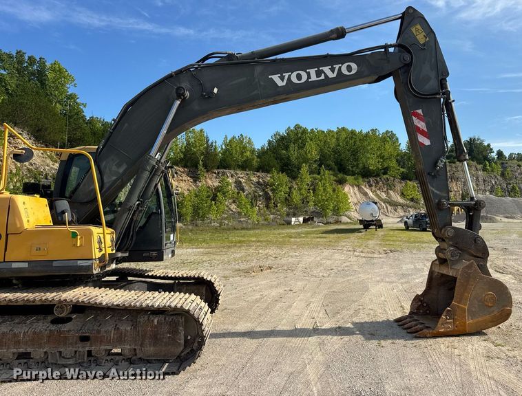 image for item DW3374 2008 Volvo EC210C L excavator
