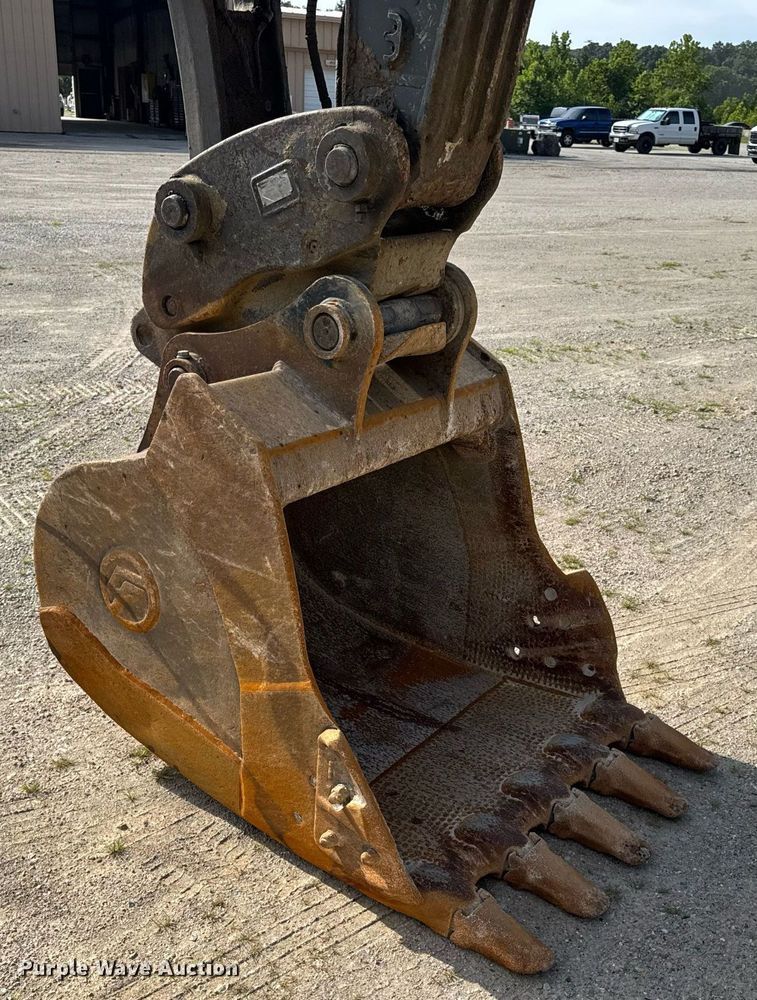 image for item DW3374 2008 Volvo EC210C L excavator