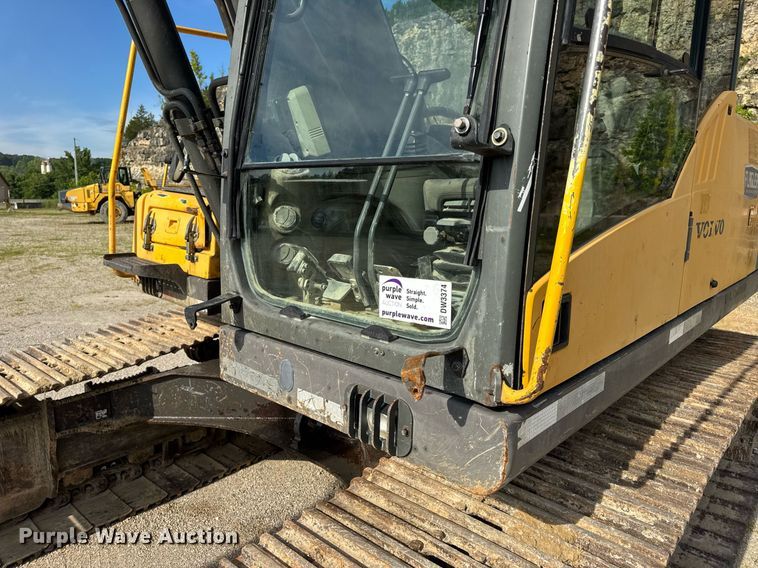 image for item DW3374 2008 Volvo EC210C L excavator