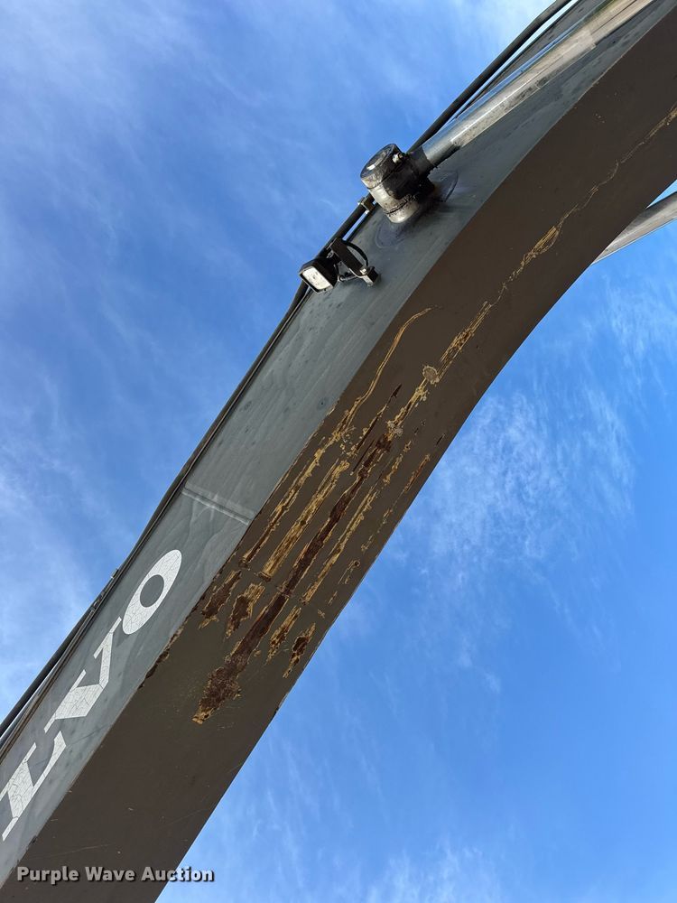 image for item DW3374 2008 Volvo EC210C L excavator