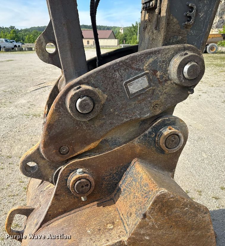 image for item DW3374 2008 Volvo EC210C L excavator