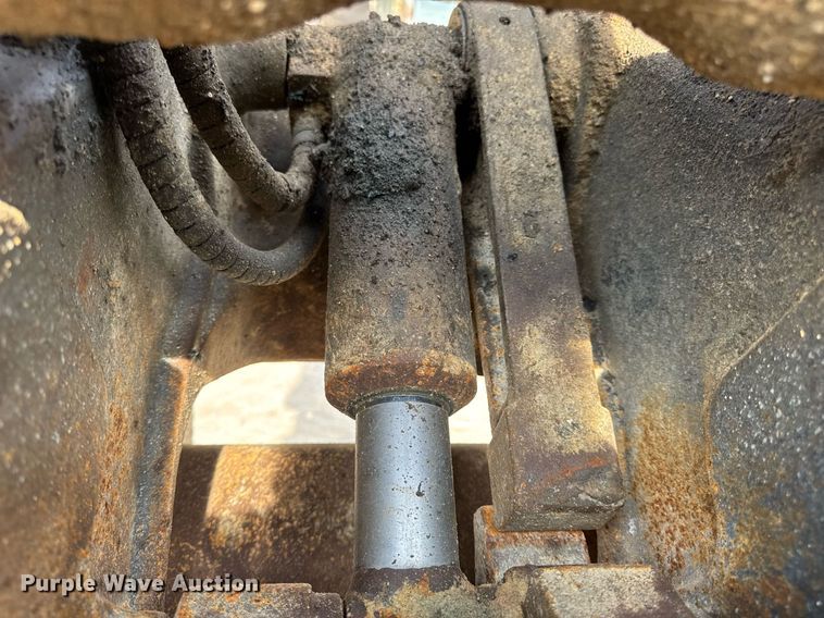 image for item DW3374 2008 Volvo EC210C L excavator