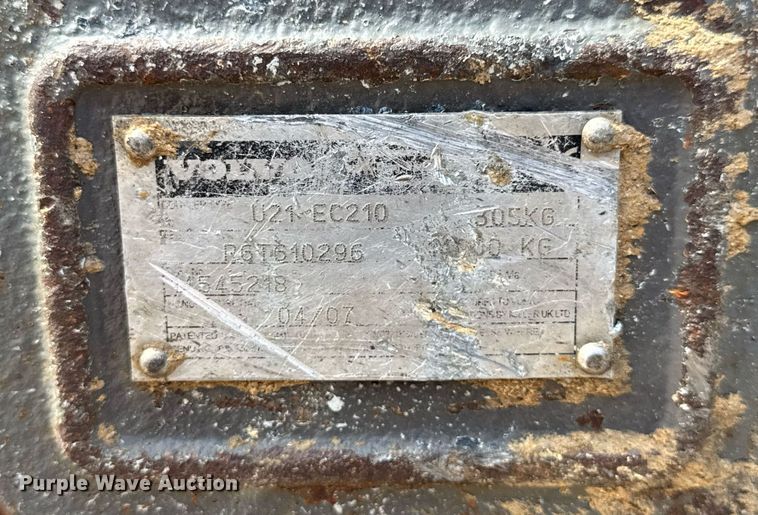 image for item DW3374 2008 Volvo EC210C L excavator