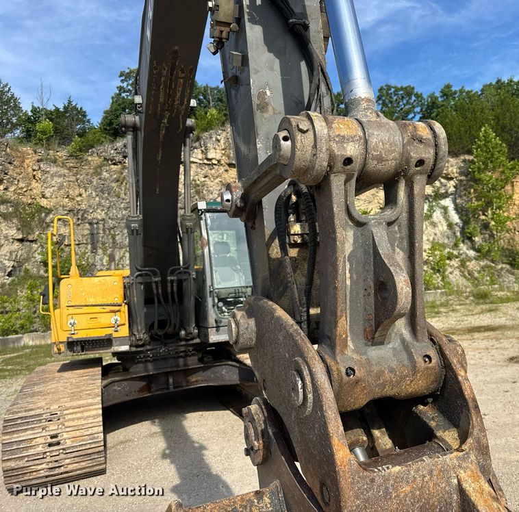 image for item DW3374 2008 Volvo EC210C L excavator