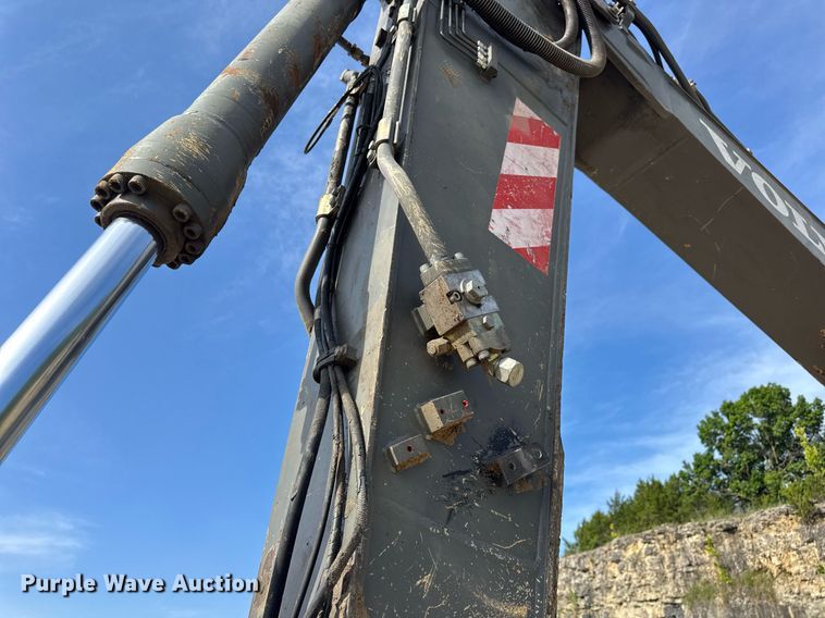 image for item DW3374 2008 Volvo EC210C L excavator