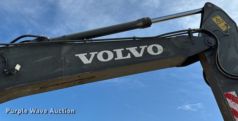 image for item DW3374 2008 Volvo EC210C L excavator