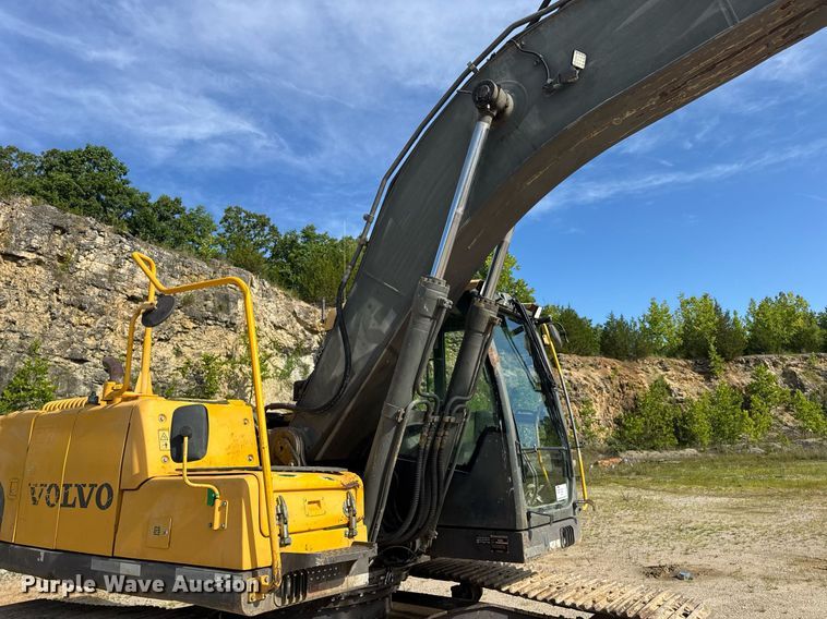 image for item DW3374 2008 Volvo EC210C L excavator