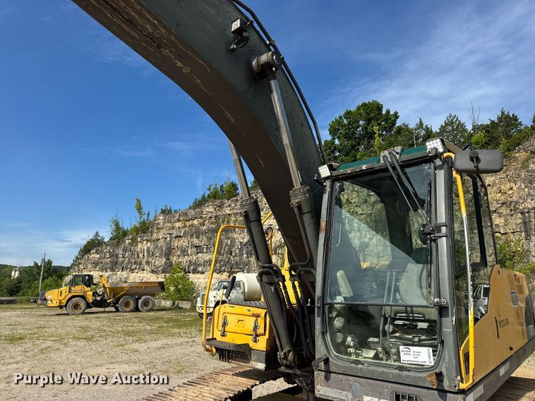 image for item DW3374 2008 Volvo EC210C L excavator