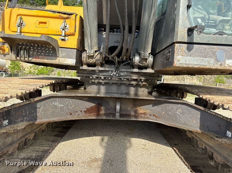 image for item DW3374 2008 Volvo EC210C L excavator