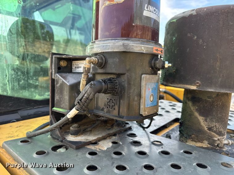 image for item DW3374 2008 Volvo EC210C L excavator