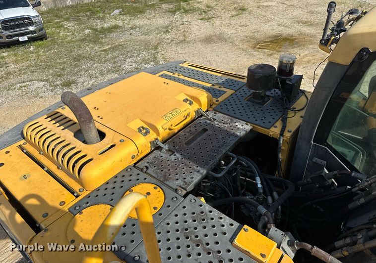 image for item DW3374 2008 Volvo EC210C L excavator