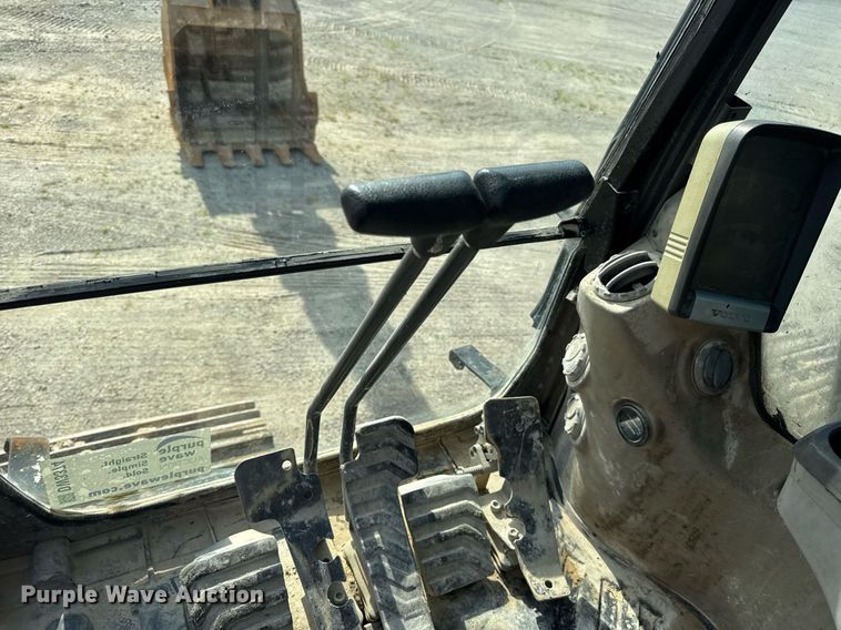 image for item DW3374 2008 Volvo EC210C L excavator