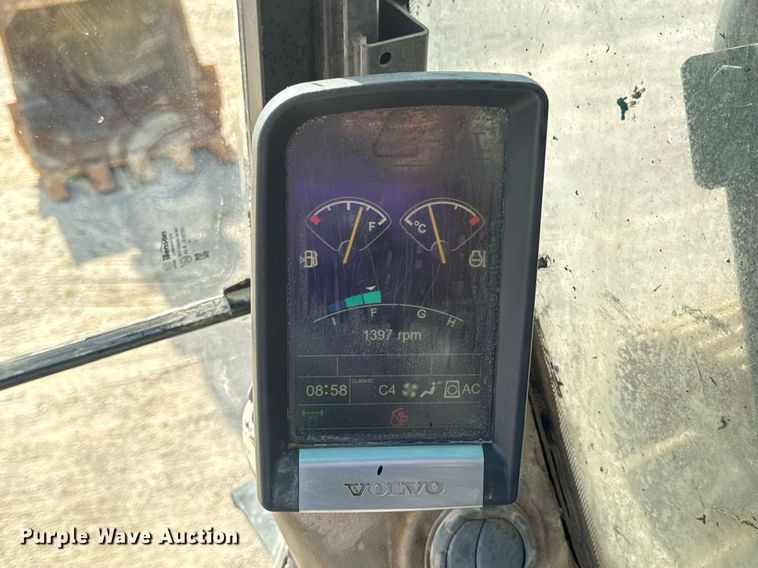 image for item DW3374 2008 Volvo EC210C L excavator