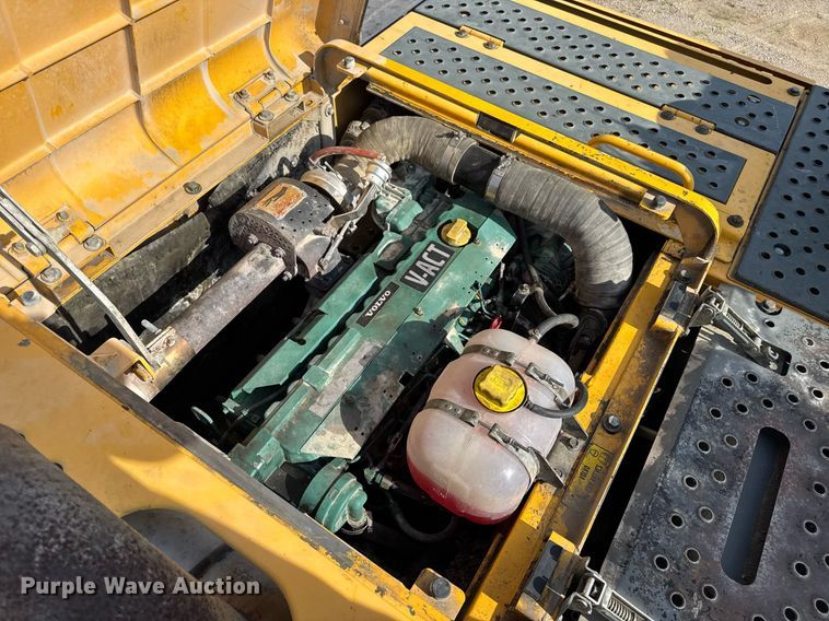 image for item DW3374 2008 Volvo EC210C L excavator