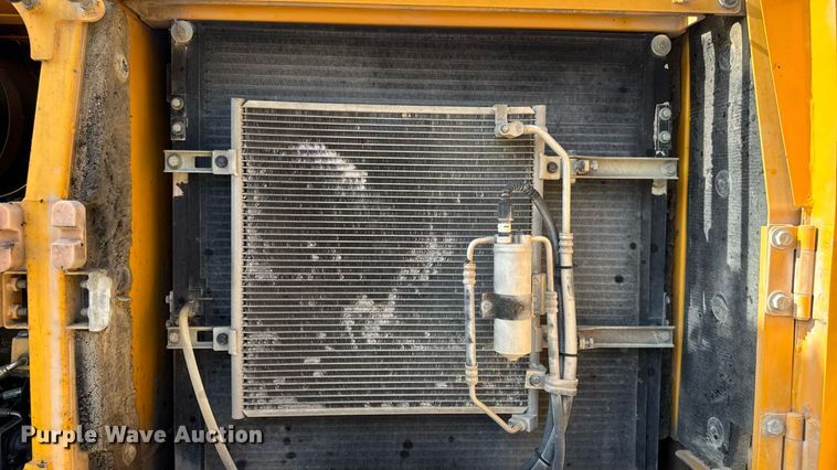 image for item DW3374 2008 Volvo EC210C L excavator