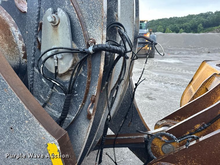 image for item DW3387 2015 John Deere 844K-II wheel loader