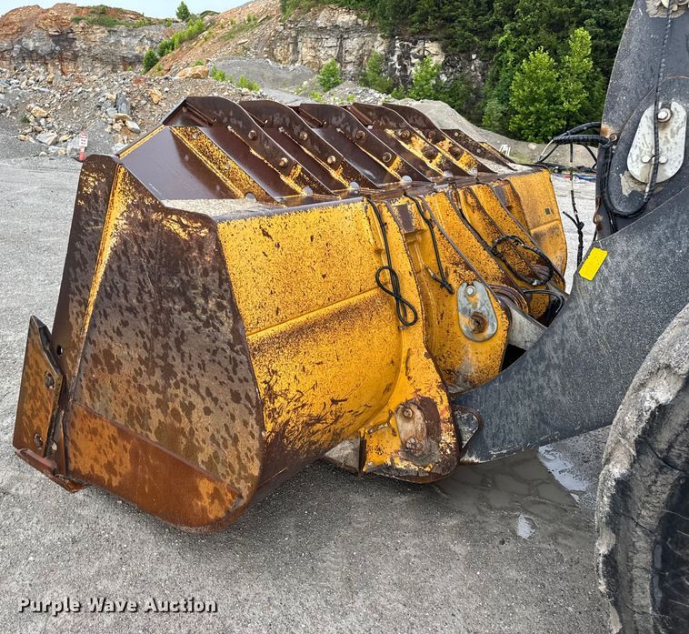 image for item DW3387 2015 John Deere 844K-II wheel loader