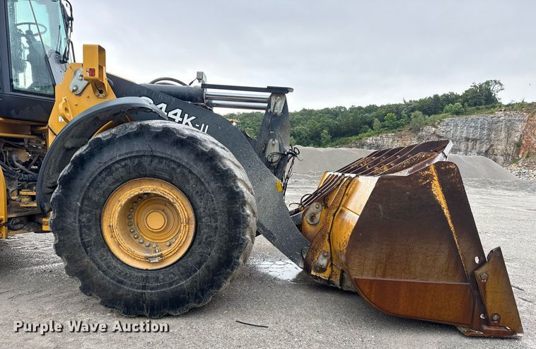 image for item DW3387 2015 John Deere 844K-II wheel loader