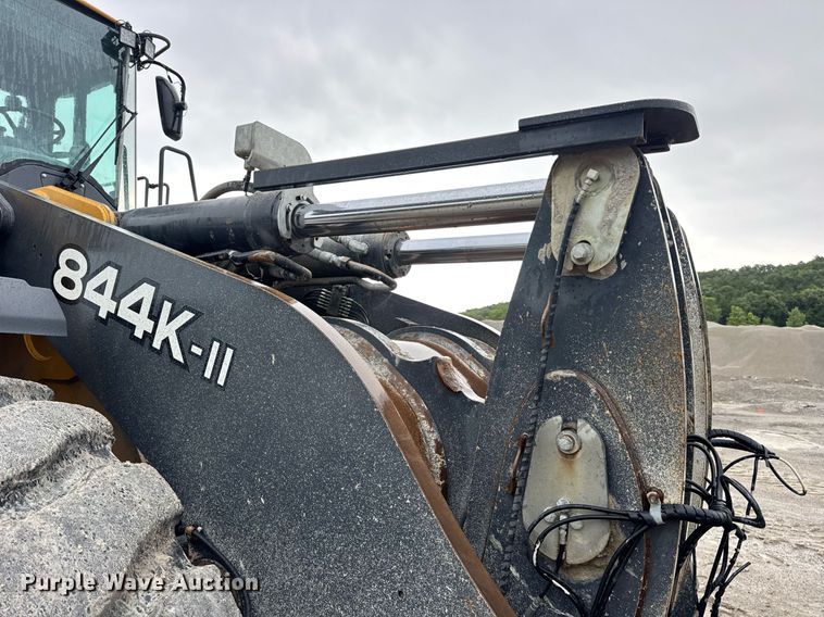 image for item DW3387 2015 John Deere 844K-II wheel loader