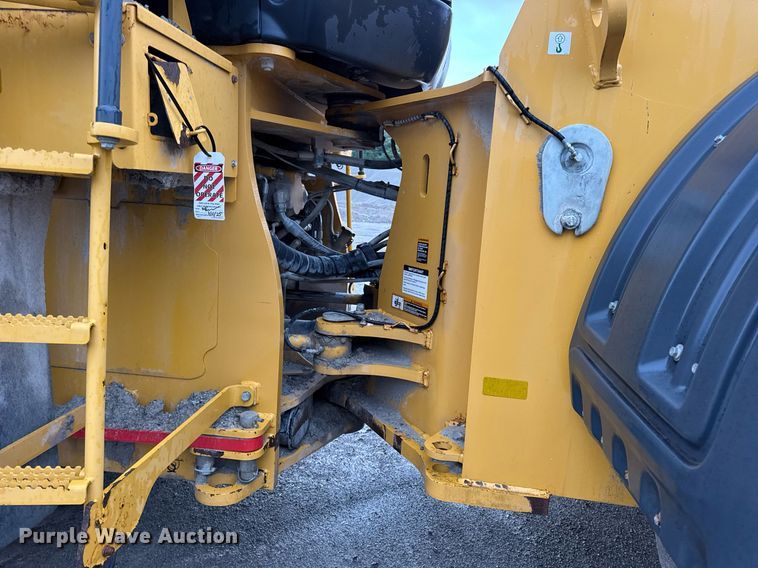 image for item DW3387 2015 John Deere 844K-II wheel loader