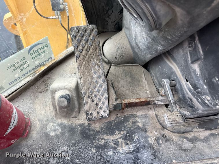 image for item DW3387 2015 John Deere 844K-II wheel loader