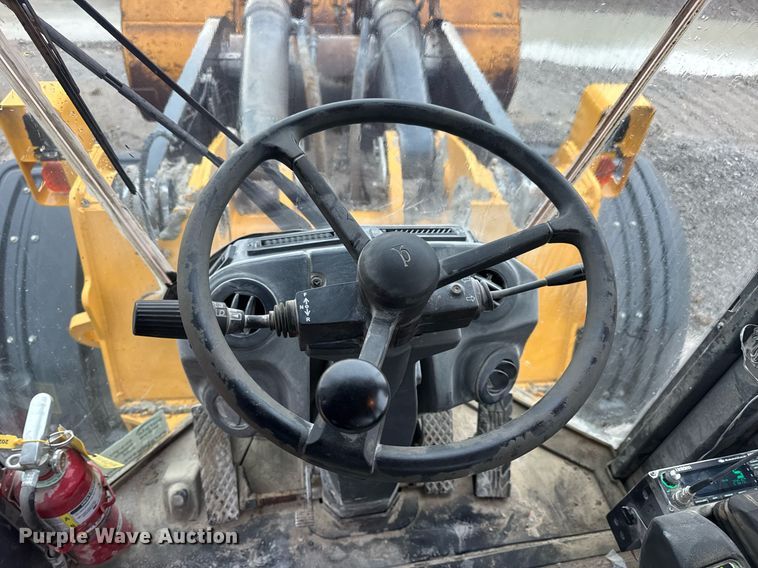 image for item DW3387 2015 John Deere 844K-II wheel loader