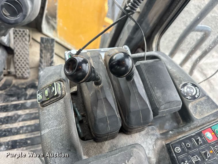 image for item DW3387 2015 John Deere 844K-II wheel loader