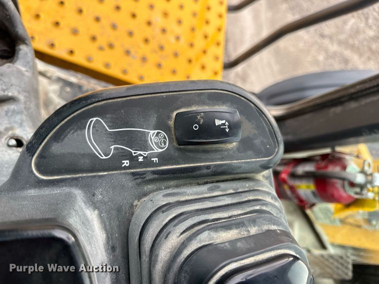 image for item DW3387 2015 John Deere 844K-II wheel loader