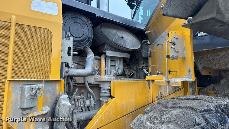 image for item DW3387 2015 John Deere 844K-II wheel loader