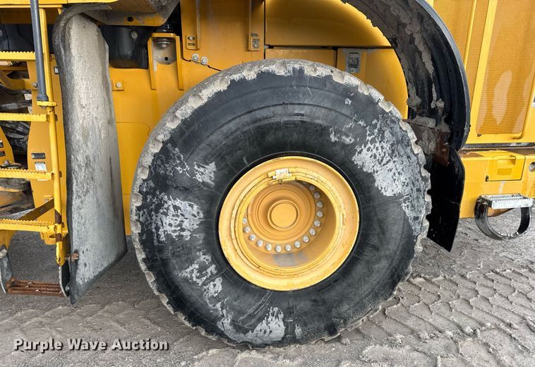 image for item DW3387 2015 John Deere 844K-II wheel loader