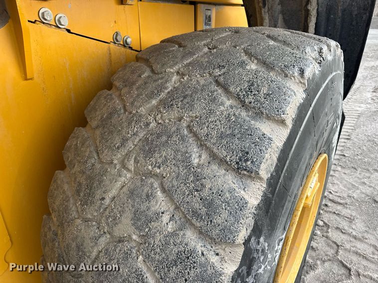 image for item DW3387 2015 John Deere 844K-II wheel loader