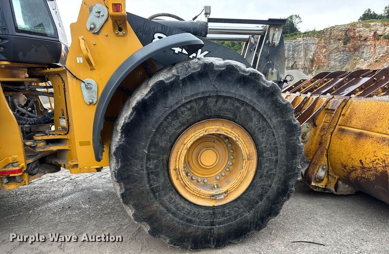 image for item DW3387 2015 John Deere 844K-II wheel loader